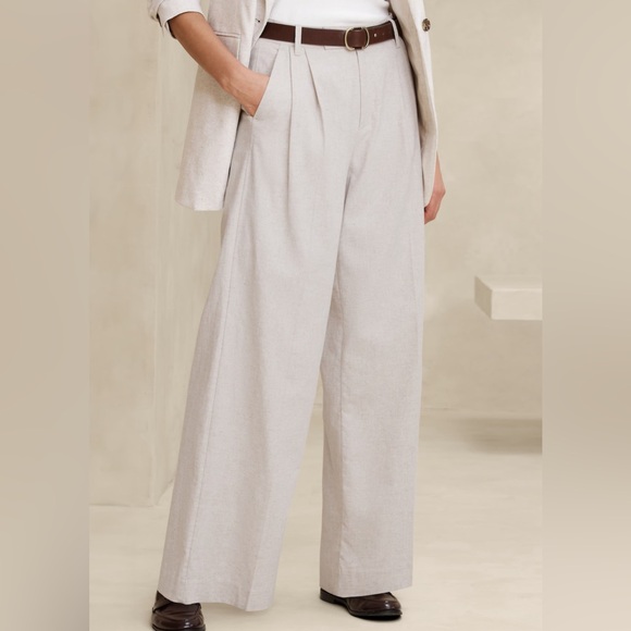 Banana Republic Yellow Linen Blend Wide Leg Pleated Trouser Size 6P - Picture 3 of 4